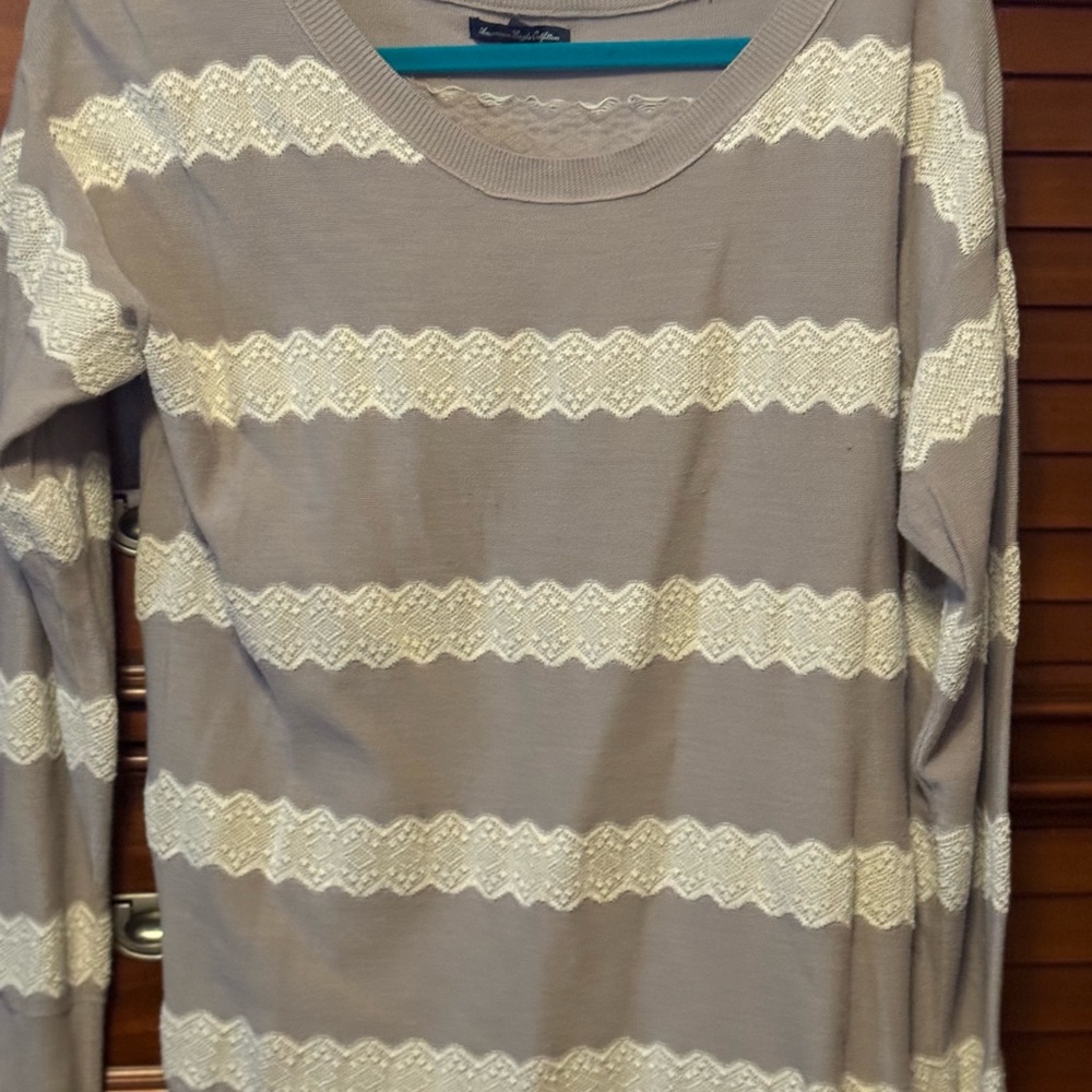 American Eagle Outfitters Vintage Gray and Cream Sweater